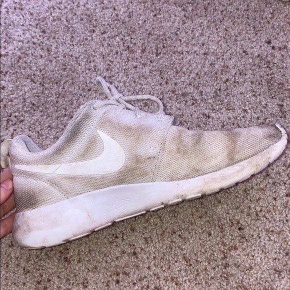 Nike Women Shoes - Picture 4 of 4